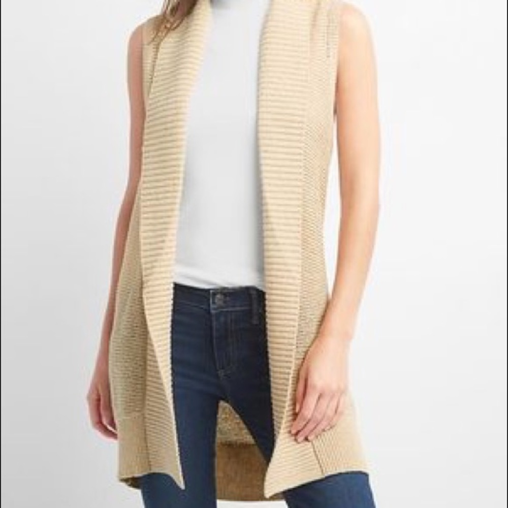 Gap Sleeveless Cardigan Sweater